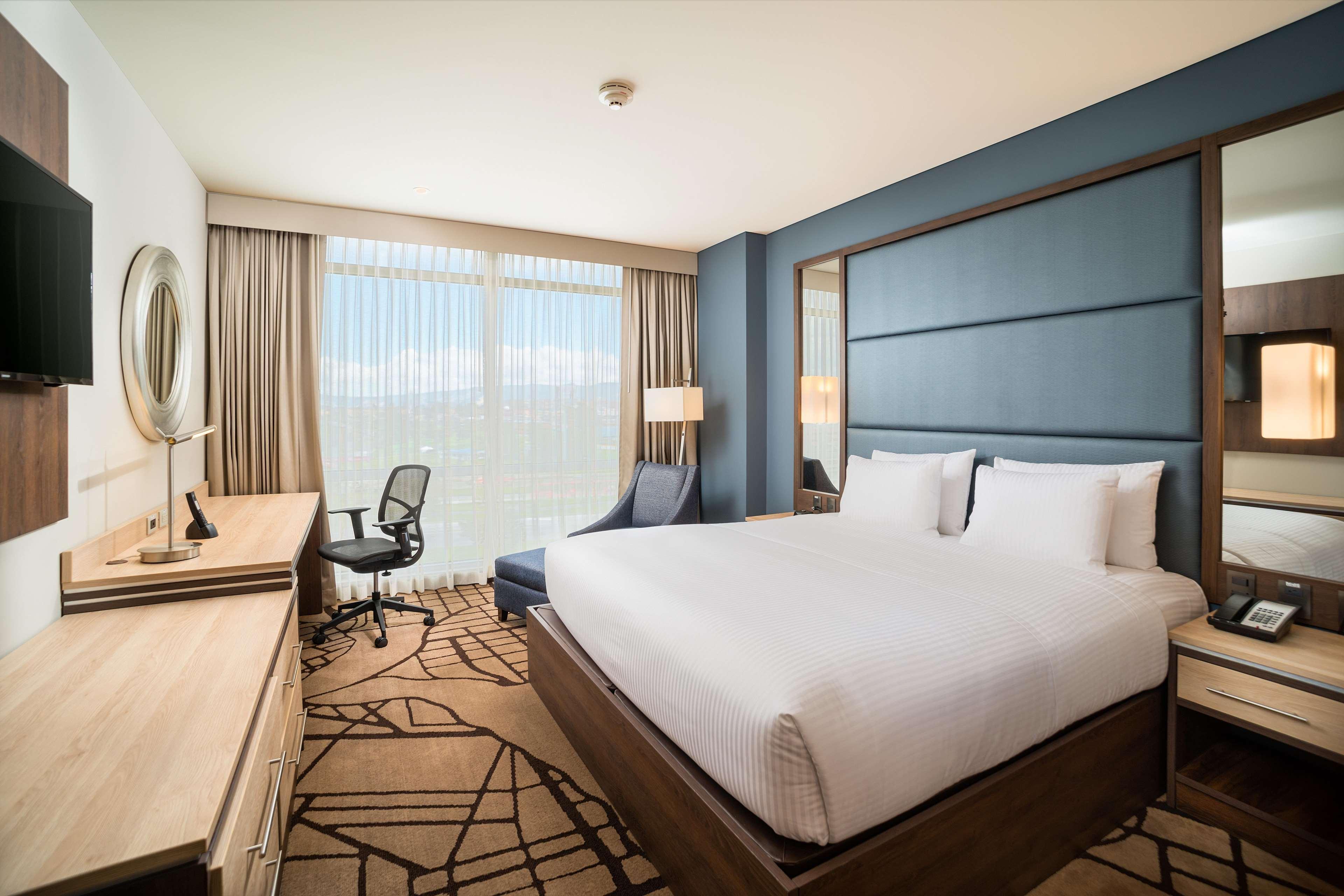 Hilton Garden Inn Bogota Airport Eksteriør billede