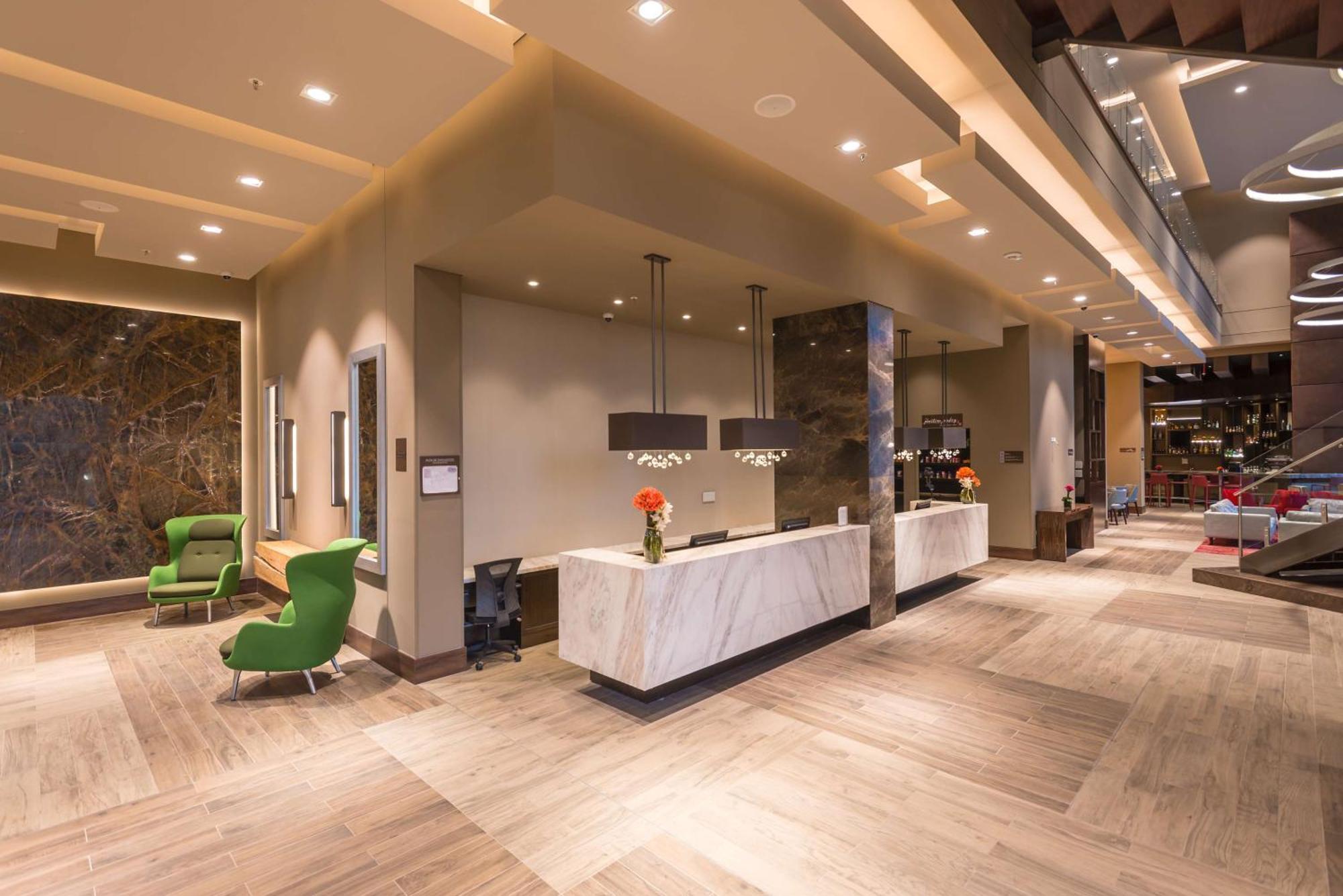 Hilton Garden Inn Bogota Airport Eksteriør billede